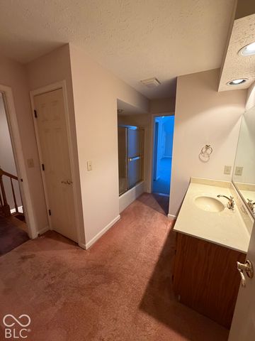 2065 Oldfields Circle South Drive, Indianapolis, IN 46228