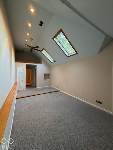 2065 Oldfields Circle South Drive, Indianapolis, IN 46228