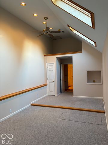 2065 Oldfields Circle South Drive, Indianapolis, IN 46228