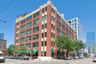 812 W Van Buren Street 2F, Chicago, IL 60607