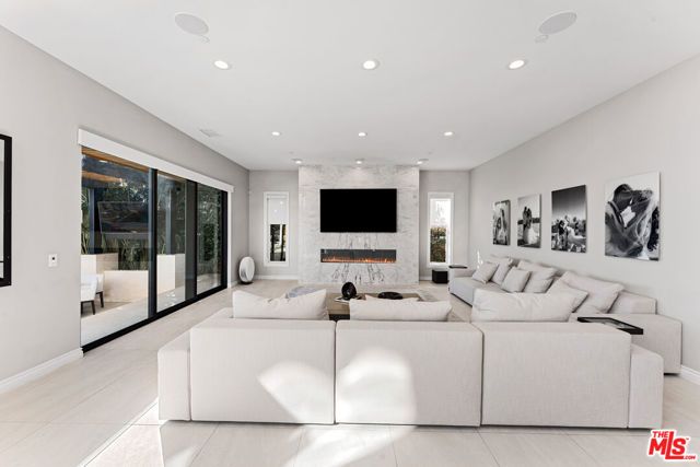 11730 N Primrose Court, Porter Ranch (los Angeles), CA 91326