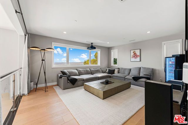 11730 N Primrose Court, Porter Ranch (los Angeles), CA 91326