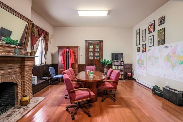 829 Main St, Worcester, MA 01610