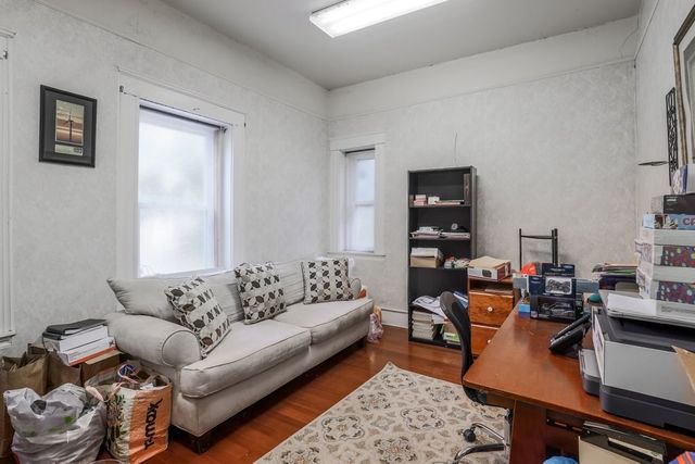 829 Main St, Worcester, MA 01610