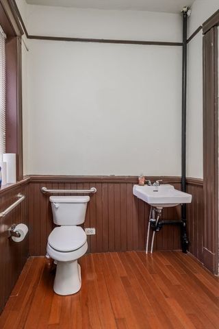 829 Main St, Worcester, MA 01610