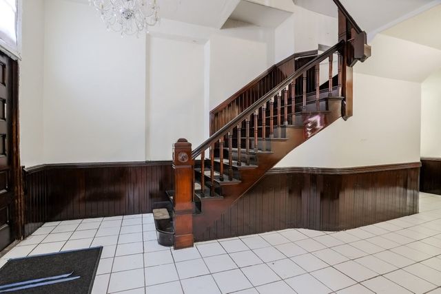 829 Main St, Worcester, MA 01610