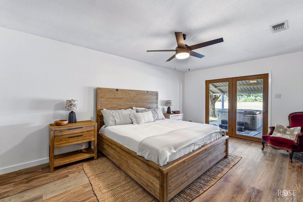 Image 15 of property listing at 8325 Ducote Air Park Road, San Angelo, TX 76904