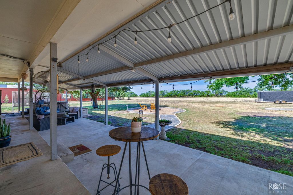 Image 32 of property listing at 8325 Ducote Air Park Road, San Angelo, TX 76904