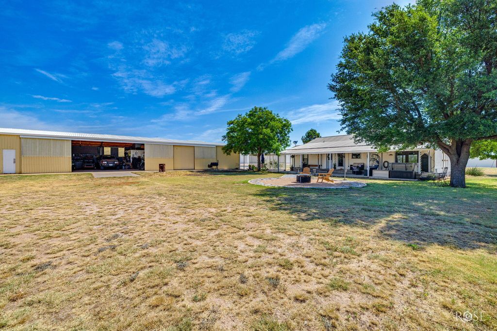 Image 38 of property listing at 8325 Ducote Air Park Road, San Angelo, TX 76904