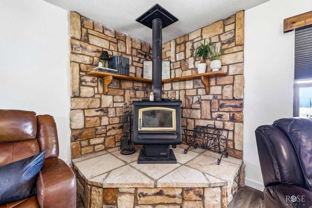 Image 7 of property listing at 8325 Ducote Air Park Road, San Angelo, TX 76904