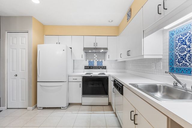 50 Freedom Hollow 407, Salem, MA 01970