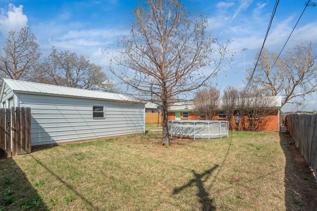 1614 CENTRAL FREEWAY, Wichita Falls, TX 76306