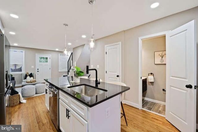 1632 RIDGE PLACE, Washington, DC 20020
