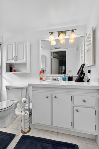 101 SW 132nd Way 418J, Hollywood, FL 33027