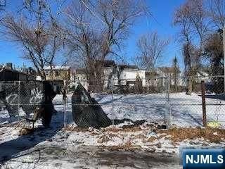 20 N Straight Street, Paterson, NJ 07522
