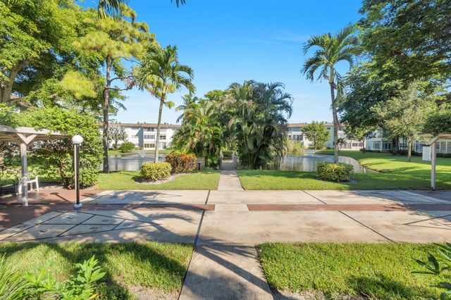 5141 W Oakland Park Boulevard 104, Lauderdale Lakes, FL 33313