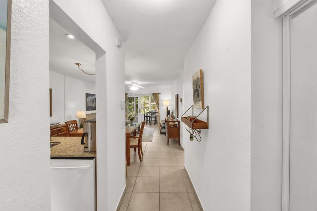5141 W Oakland Park Boulevard 104, Lauderdale Lakes, FL 33313