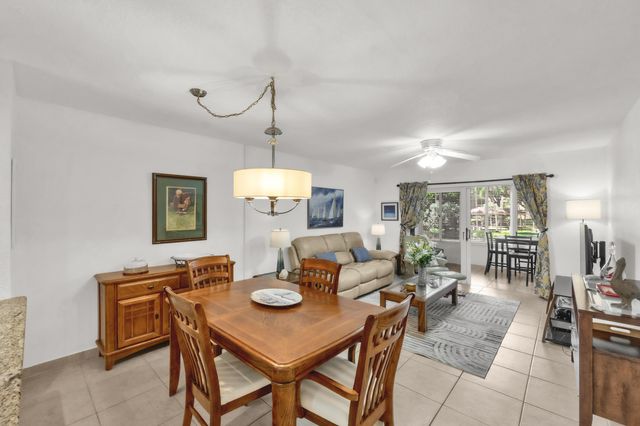 5141 W Oakland Park Boulevard 104, Lauderdale Lakes, FL 33313