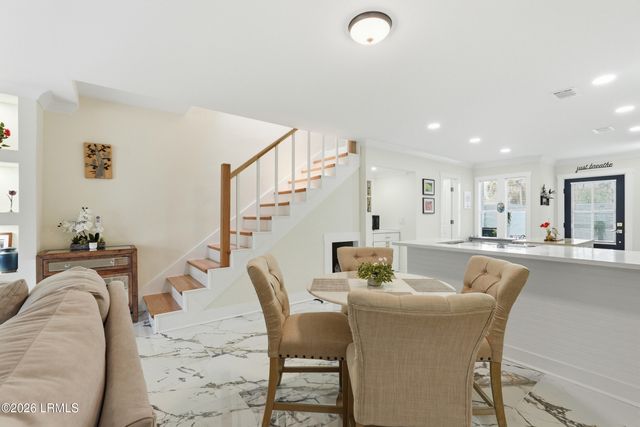 2 William Hilton Pkwy Apt 407, Hilton Head Island, SC 29926