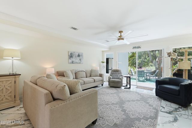 2 William Hilton Pkwy Apt 407, Hilton Head Island, SC 29926