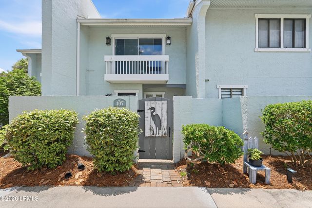2 William Hilton Pkwy Apt 407, Hilton Head Island, SC 29926
