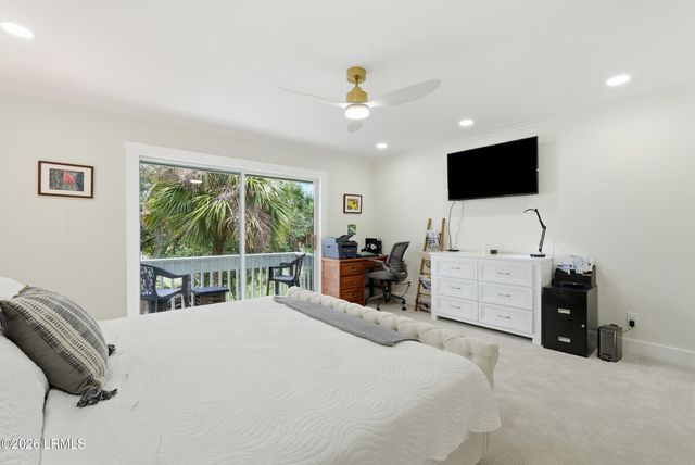 2 William Hilton Pkwy Apt 407, Hilton Head Island, SC 29926