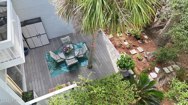 2 William Hilton Pkwy Apt 407, Hilton Head Island, SC 29926