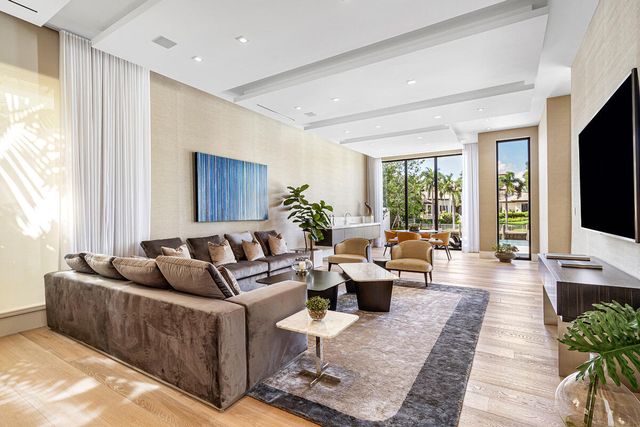 249 W Alexander Palm Road, Boca Raton, FL 33432