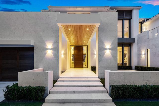 249 W Alexander Palm Road, Boca Raton, FL 33432