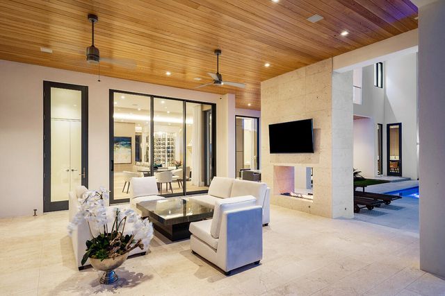 249 W Alexander Palm Road, Boca Raton, FL 33432