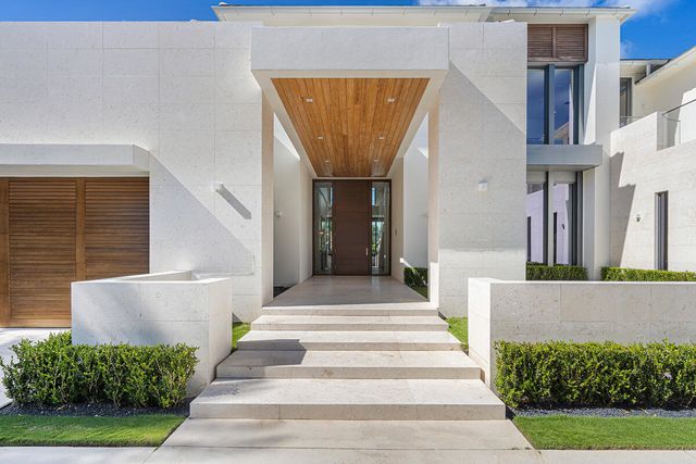249 W Alexander Palm Road, Boca Raton, FL 33432