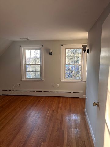 81 Town 2, Braintree, MA 02184