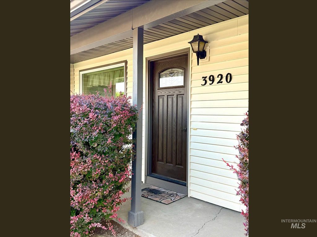 3920 N Maple Grove, Boise, ID 83704 photo 4