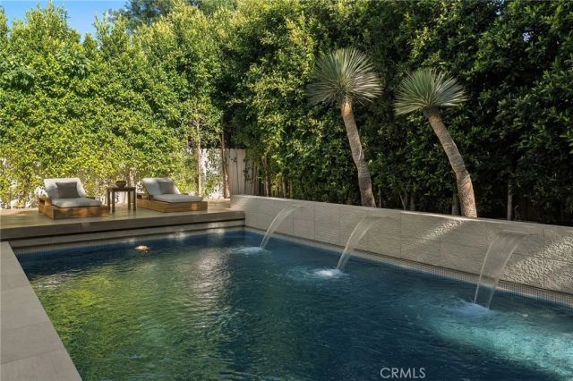 16130 Otsego Street, Encino, CA 91436