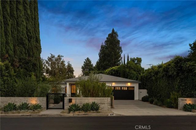 16130 Otsego Street, Encino, CA 91436