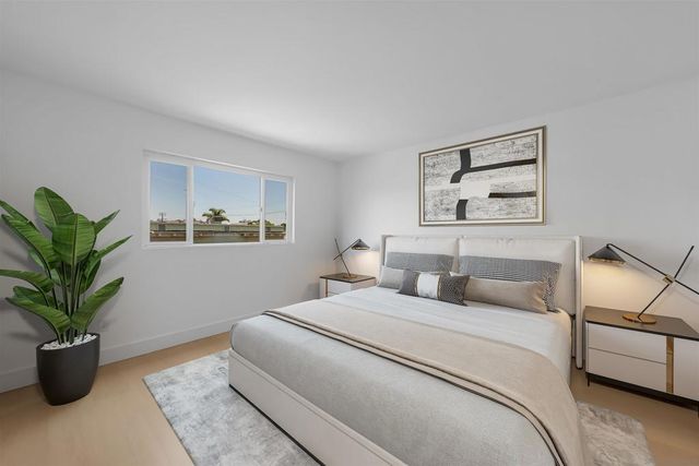 1030 Robinson Ave 202, San Diego, CA 92103