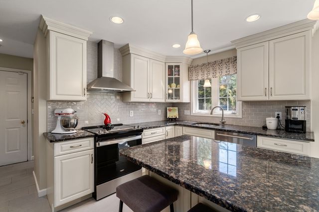 1769 Smith St, Dighton, MA 02715