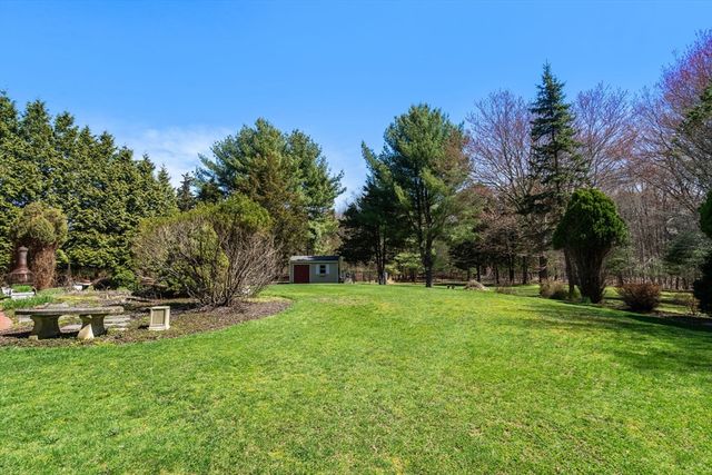 1769 Smith St, Dighton, MA 02715
