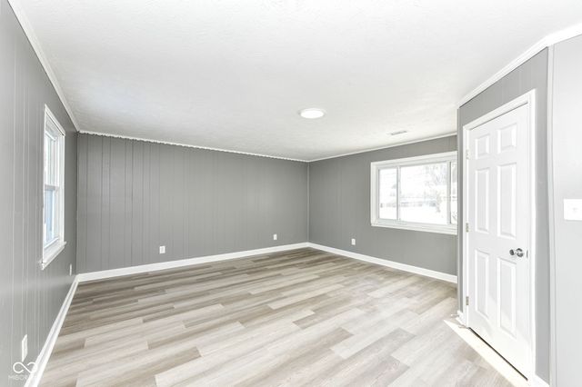 435 Southlane Drive, Whiteland, IN 46184