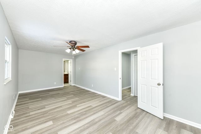 435 Southlane Drive, Whiteland, IN 46184