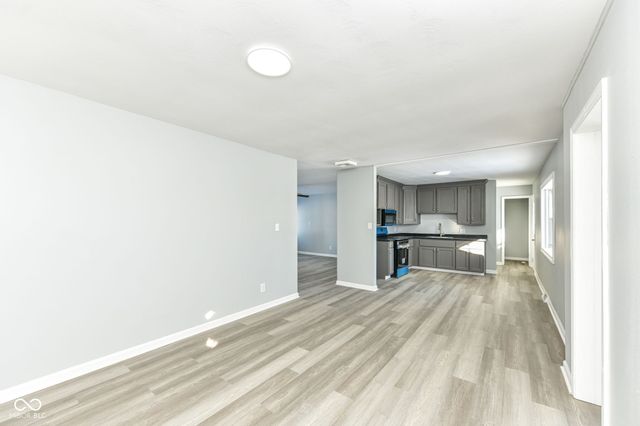 435 Southlane Drive, Whiteland, IN 46184