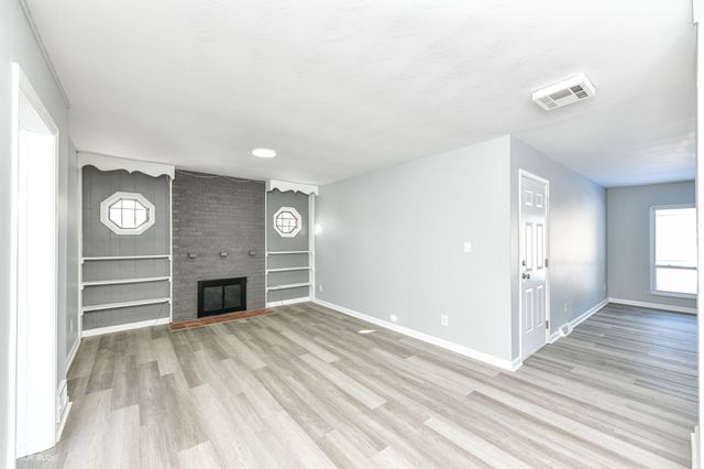 435 Southlane Drive, Whiteland, IN 46184