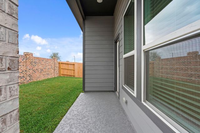 19319 Poppy Village Circle, Magnolia, TX 77355