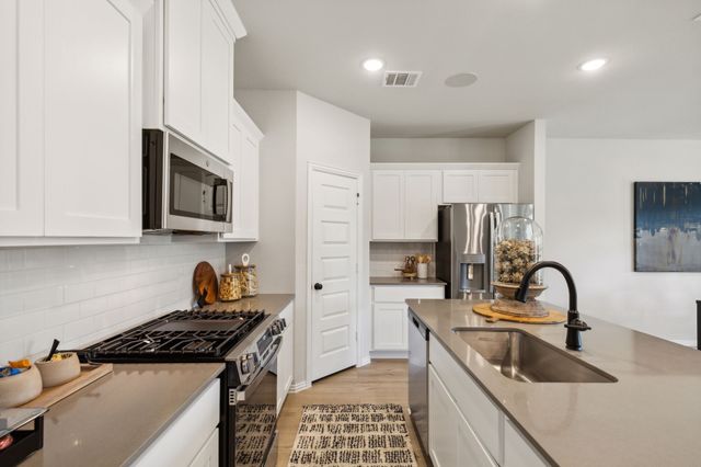 3509 Kingdom Drive, Denton, TX 76208