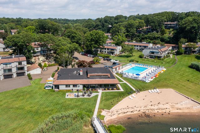 33 Harbour Village D, Branford, CT 06405