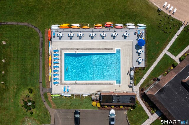 33 Harbour Village D, Branford, CT 06405