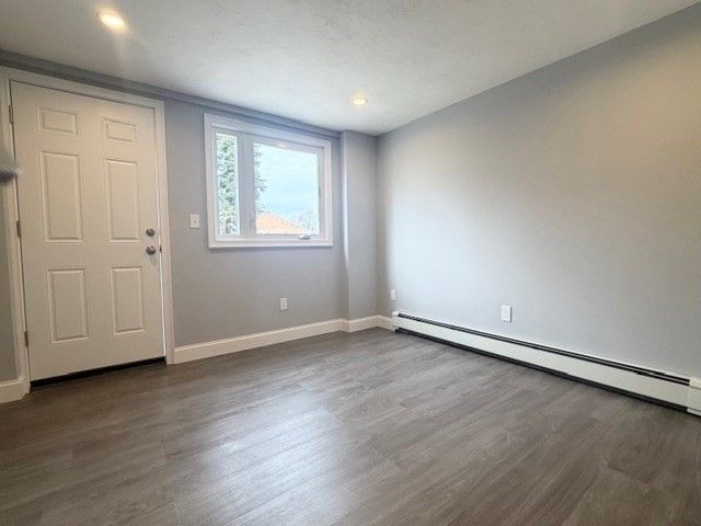 55 South St 6, Quincy, MA 02169