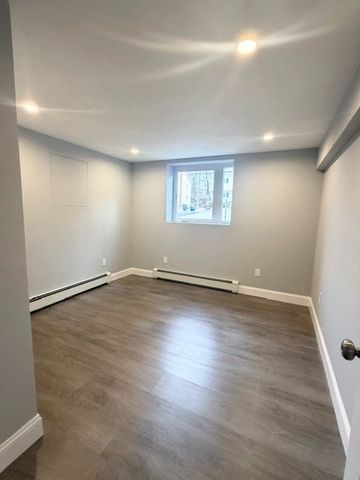 55 South St 6, Quincy, MA 02169