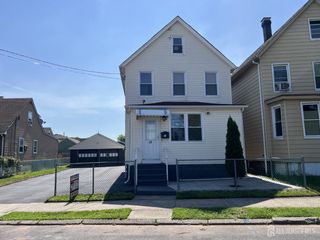 38 Hayward Avenue, Carteret, NJ 07008