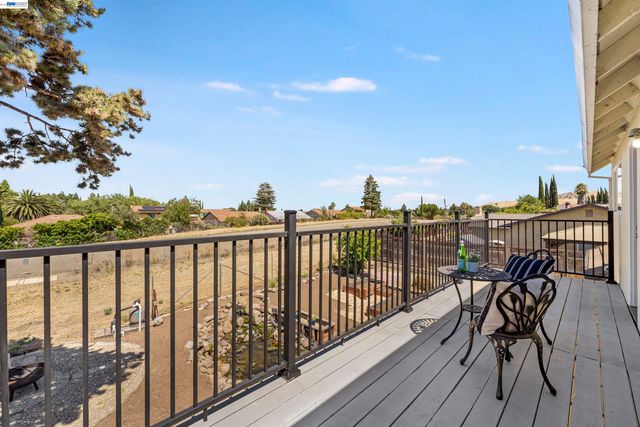 743 Ventura Dr, Pittsburg, CA 94565